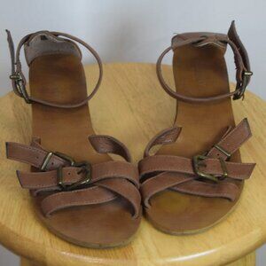 Buckle Strap Wedges